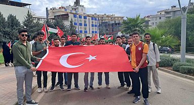 Kilis'te üniversite öğrencilerinden Filistin'e destek yürüyüşü