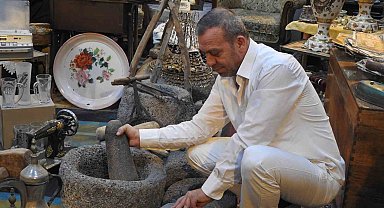 Kilis'teki antikacı, sergilediği eşyalarla geçmişe ışık tutuyor