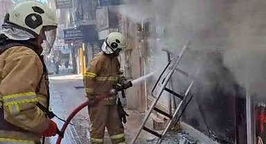 Kırıkkale'de telefon mağazasında korkutan yangın