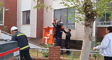 Kırklareli'nde korkutan yangın: Mahsur kalanlar merdivenli araçla kurtarıldı