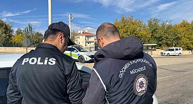 Kırşehir'de düzensiz göç operasyonu: 8 göçmen yakalandı
