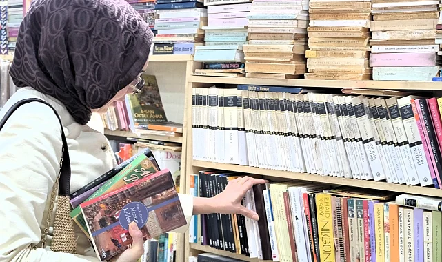 Kocaeli Kitap Fuarı'nda sahaflar geçmişe ışık tuttu