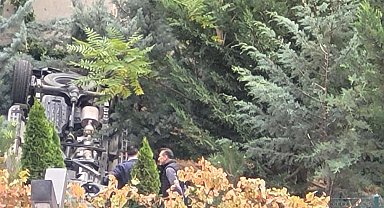 Kontrolden çıkan otomobil istinat duvarından aşağı uçtu: 1 yaralı