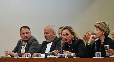 Konyaaltı Muhtarlar Meclisi'nde mahallelerin sorunları ve çözüm önerileri ele alındı