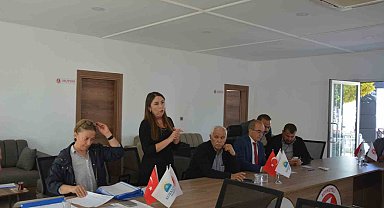 Korkuteli'nde şap hastalığına karşı hayvan giriş-çıkışı durduruldu