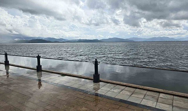 Köyceğiz Gölü yağmurdan nasibini aldı, su seviyesi yükseldi