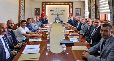 Köylerin altyapı ve hizmet ihtiyaçları toplantıda değerlendirildi