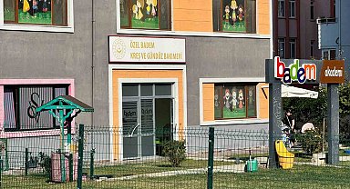 Kreşte akıl almaz olayda öğretmenden ilginç savunma: "Isırmadım öperken oldu"