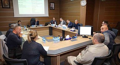 Kurallara uymayan sürü ve tarihi geçmiş ürün satan marketçilere ceza