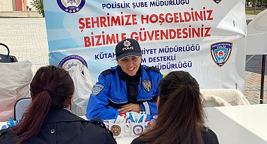 Kütahya Emniyetinden DPÜ'de, "Şehrimize Hoşgeldiniz, Bizimle Güvendesiniz" standı