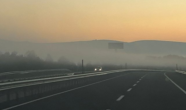 Kütahya'da sisli hava etkili oldu