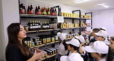 Lider Çocuk Tarım Kampı öğrencilerine kadınların el emeği ürünleri tanıtıldı