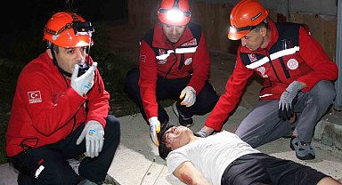 Lise pansiyonunda kurtarma tatbikatı