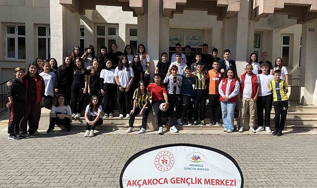 Liselilere spor oyunları ile tanıtım sürüyor