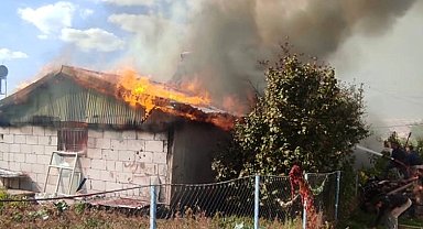 Malatya'da korkutan ev yangını