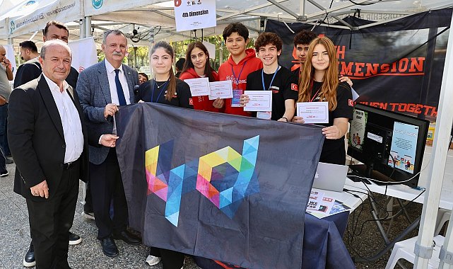 MANİFEST'te 30 bin öğrenci bilimin farklı yönlerini keşfetti