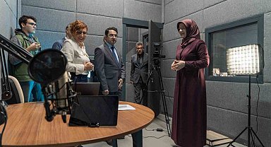 Manisa CBÜ Radyo ve Stüdyosu açıldı