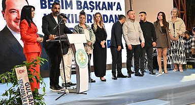 Manisa'da berberlerden 60. yıl coşkusu