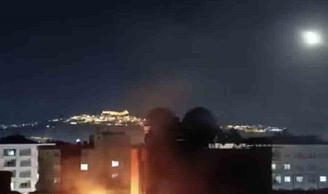 Mardin'de binanın çatısında çıkan yangın söndürüldü