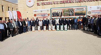 Mardin'de çiftçilere 96 ton hibe destekli nohut ve mercimek tohumu dağıtıldı