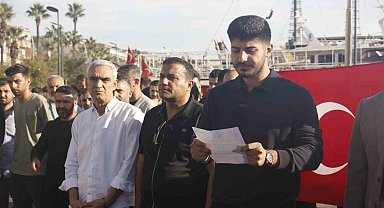 Marmaris kapalı çarşı esnafı, kapalı çarşının üstünün açılmaması için eylem yaptı