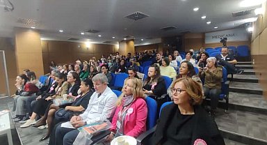 Medikal Onkolog Doç. Dr. Sarıcı: "Türkiye'de 40 milyon kadın olduğunu kabul ettiğimizde 5 milyon meme kanseri vakası bizi bekliyor"