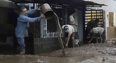 Meksika'daki sel felaketinde ölü sayısı 64'e yükseldi, 65 kişi ise kayıp