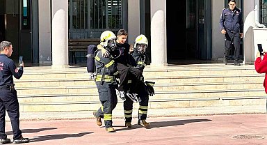 Menteşe'deki lisede deprem tatbikatı gerçekleştirildi