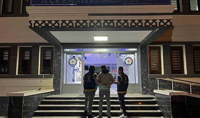 Mersin'de 5 aracı kundaklayan şüpheli yakalandı
