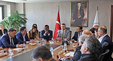 Mersin'de limandaki tarifeler konuşuldu