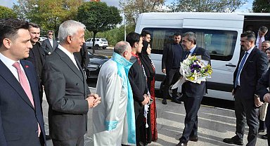 Milli Eğitim Bakanı Tekin: "Terörsüz Türkiye sürecine sahip çıkmak, en çok da bu ülkenin entelektüellerinin, akademisyenlerinin görevi"