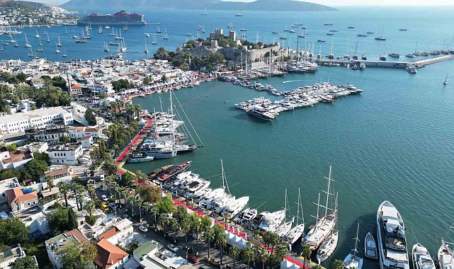 Milyon dolarlık yatlar Bodrum'da buluştu
