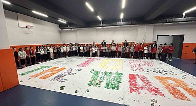 Minik ellerden büyük mesaj