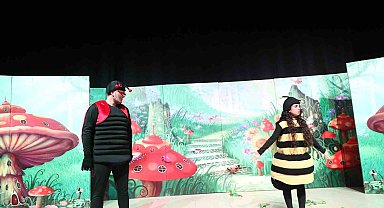 Minikler, "Beneksiz Böcek Uğur" ile keyifli anlar yaşadı