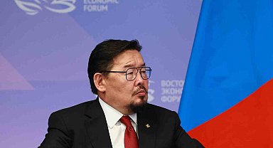 Moğolistan'da yüksek mahkeme, Başbakan Zandanshatar'ın azlini iptal etti