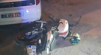 Motosiklet park halindeki araca çarptı: 1 yaralı
