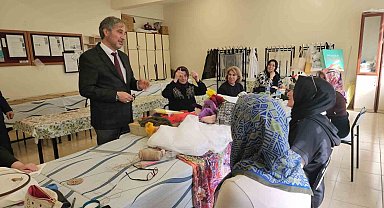 Müdür Yılmaz, HEM'de öğrenci ve kursiyerlerle bir araya geldi