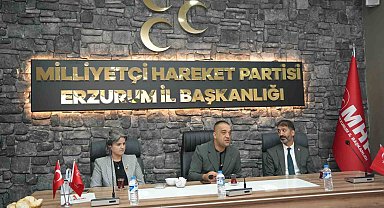 Muhtarlar, MHP Erzurum İl Başkanı Yurdagül ile kahvaltıda buluştu