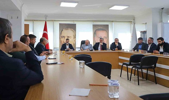 Muhtarlar talep ve şikayetlerini milletvekillerine ilettiler