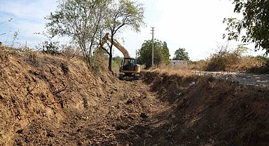 MUSKİ Ula ve Menteşe'de dere temizlik çalışmalarına devam ediyor