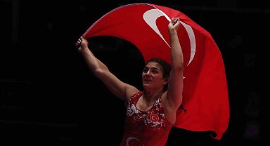 Nesrin Baş, 3. kez U23 dünya şampiyonu