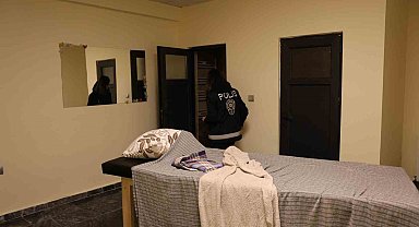 Nevşehir'de masaj salonuna fuhuş operasyonu: 5 gözaltı, 6 mağdur kadın kurtarıldı