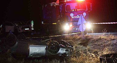 Nevşehir'de otomobil tarlaya uçtu: 2 ölü, 1 yaralı