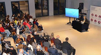 Nilüfer Felsefe Buluşmaları'nda kadın haklarına felsefi bakış