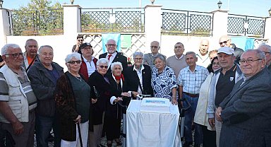 Nilüfer'de Yaşlılar Günü'nde kalpler gençleşti