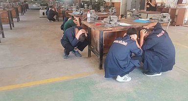 Öğrenciler deprem ve yangın tatbikatı yaptı