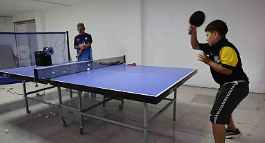Öğrenciler masa tenisiyle odaklanma sorununu aştı, başarıya ulaştı
