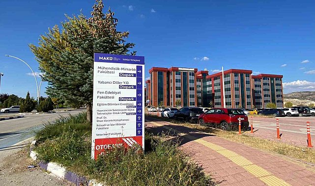 Öğrencisine taciz iddiasıyla hakkında soruşturma açılan öğretim görevlisi görevinden uzaklaştırıldı