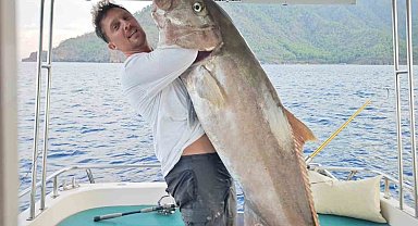 Olta ile 60 kiloluk balık yakaladılar, gelirini kimsesiz çocuklara bağışladılar