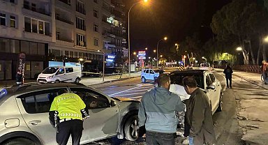 Ordu'da otomobil jandarma aracına ve otomobile çarptı: 6 yaralı